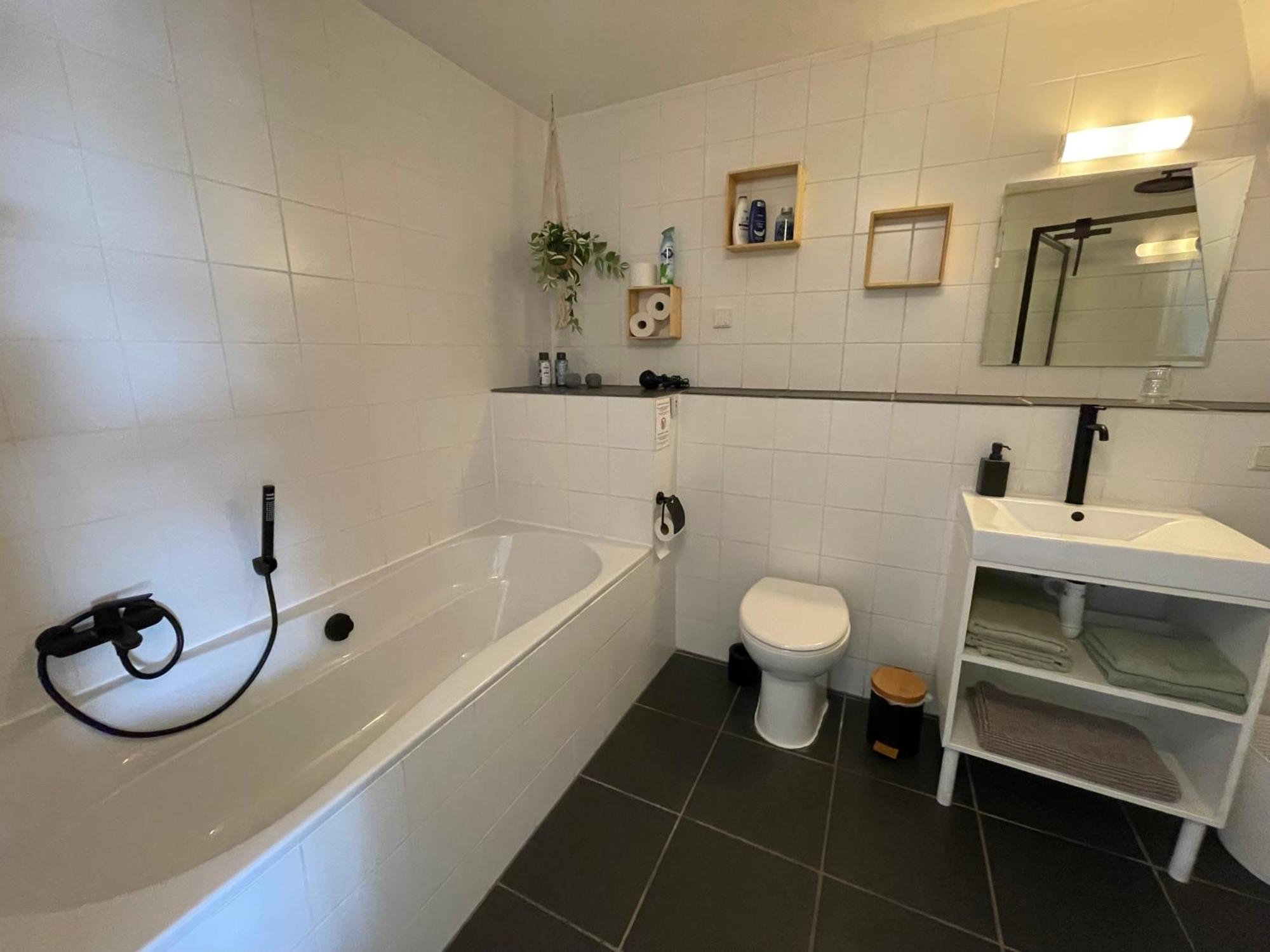 Bed And Breakfast De Salix Hitzum Exterior foto